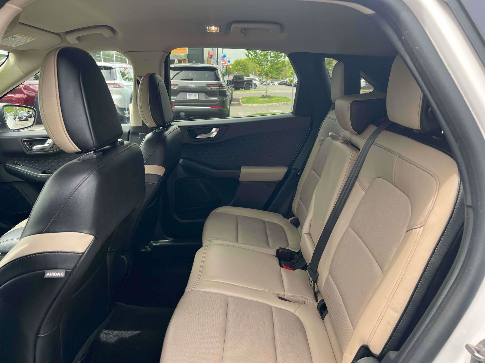 Used 2020 Ford Escape Titanium AWD/4WD image 30