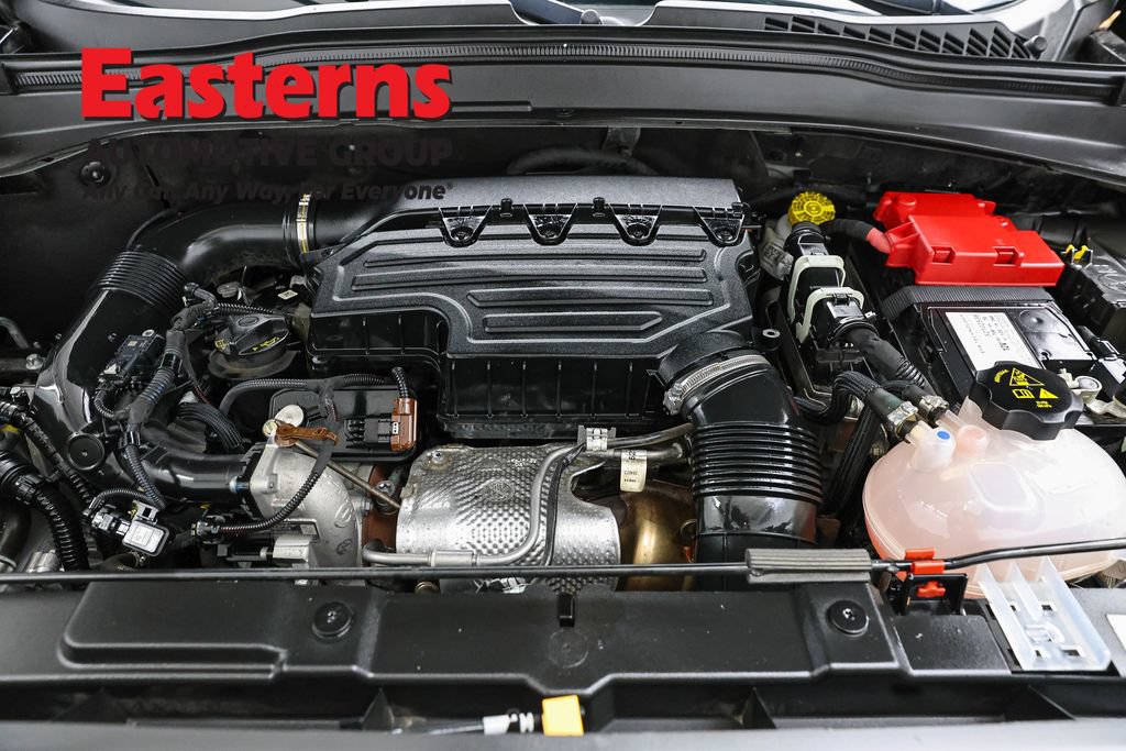 Used 2023 Jeep Renegade Latitude AWD/4WD image 7