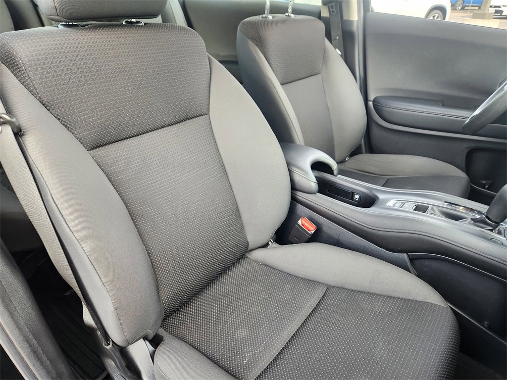 Used 2022 Honda HR-V LX image 9