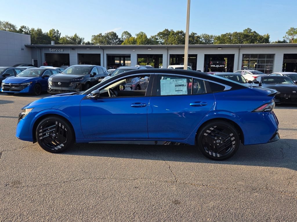 New 2027 Nissan Sentra SR w/ Floor Mat Package FWD image 2