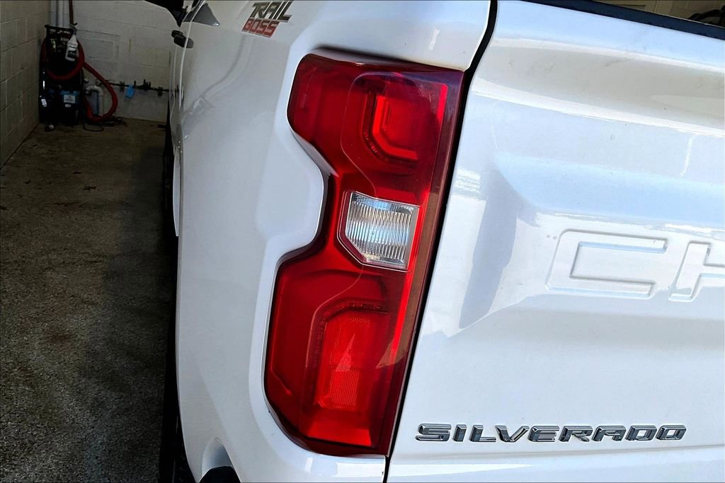 Used 2019 Chevrolet Silverado 1500 Custom Trail Boss w/ Custom Convenience Package AWD/4WD image 23