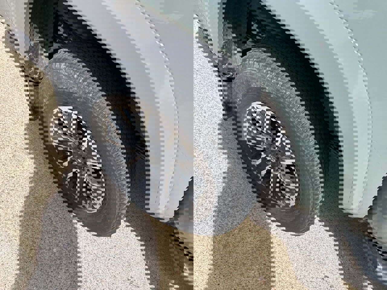 Used 2023 Toyota Tacoma TRD Sport image 11