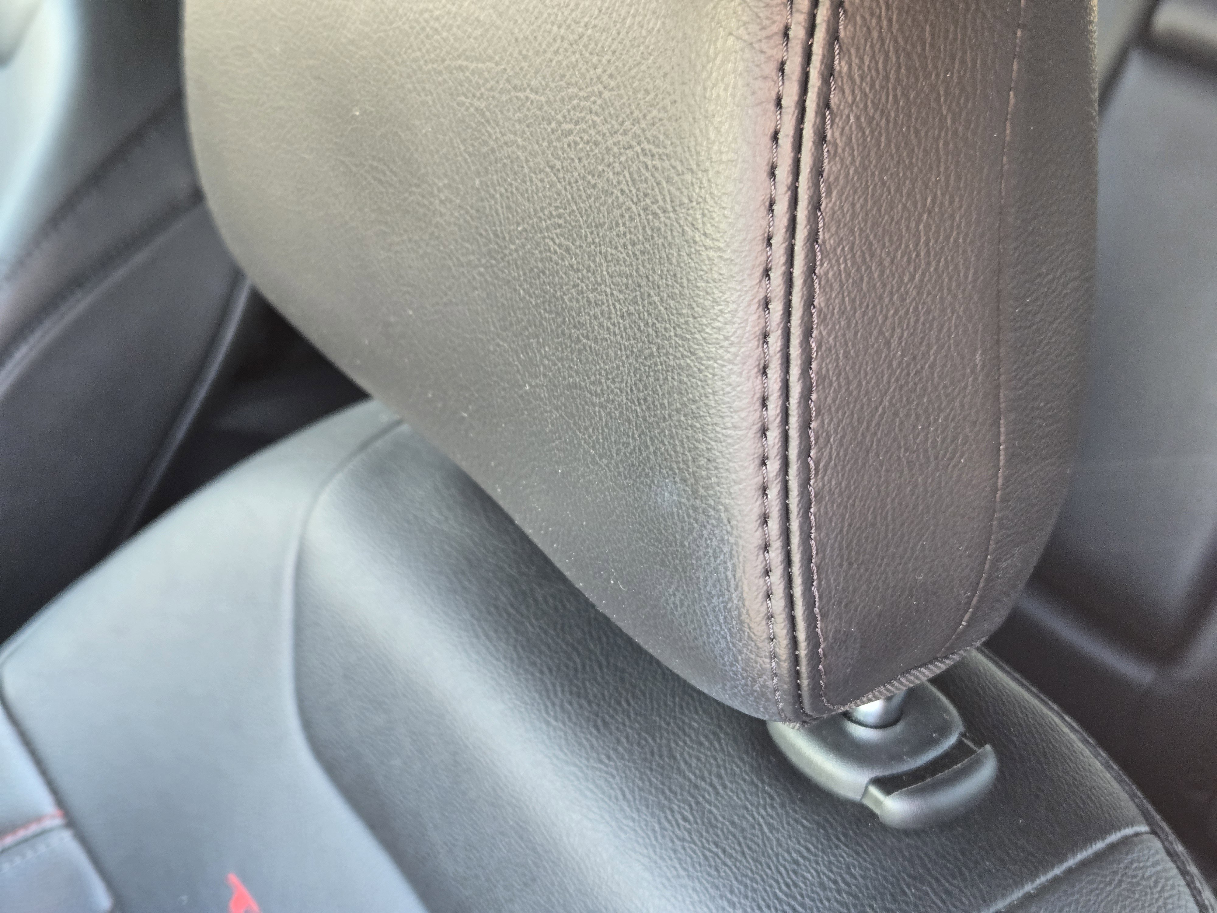 Used 2024 Jeep Compass Trailhawk image 16