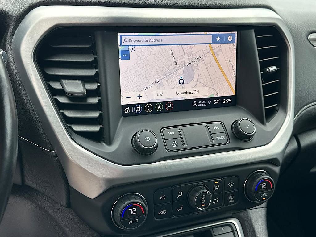 Used 2021 GMC Acadia SLT image 25