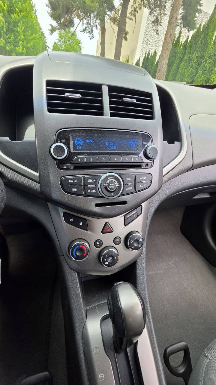 Used 2012 Chevrolet Sonic LT FWD image 12