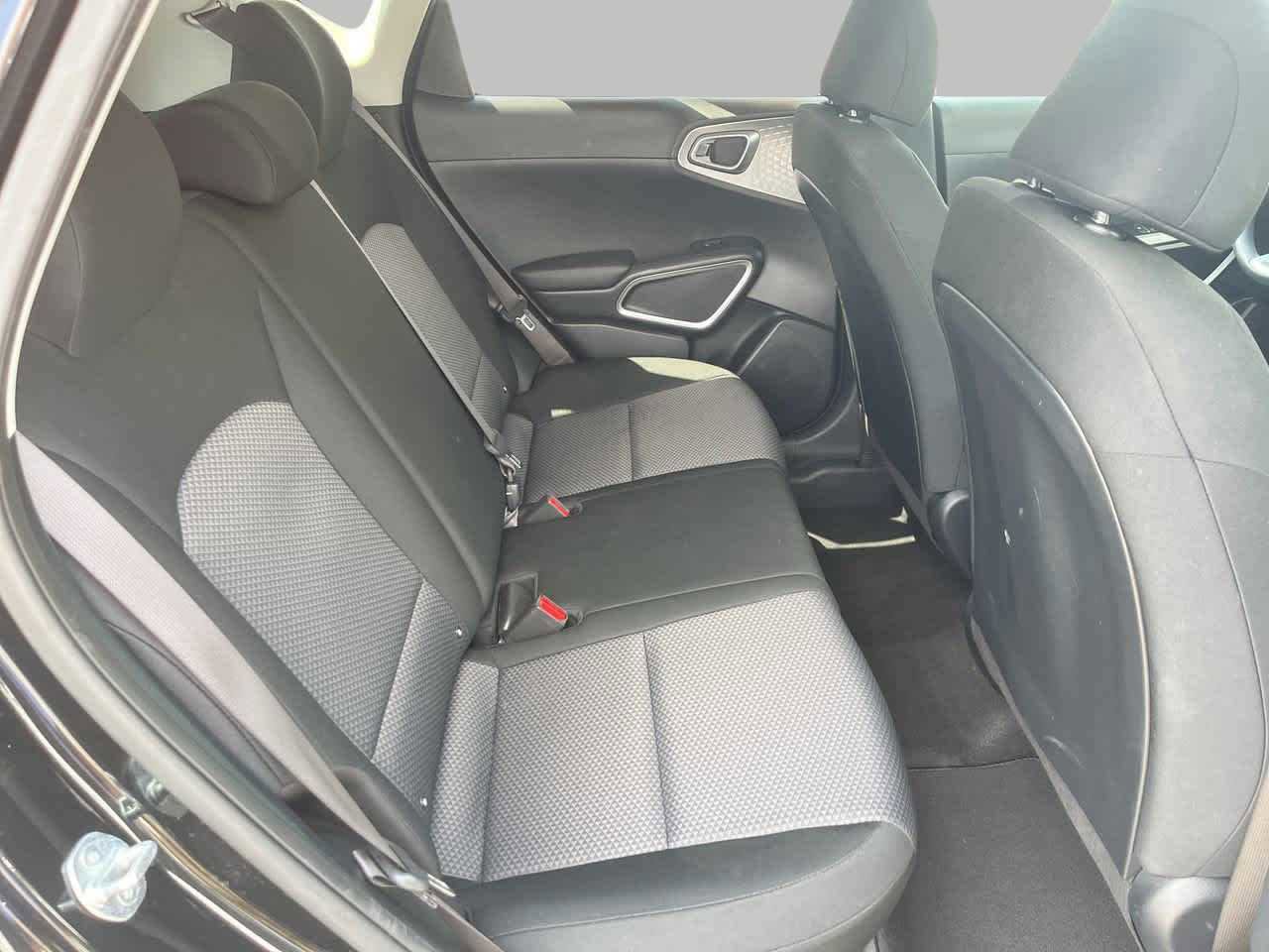 Used 2024 Kia Soul LX w/ LX Technology Package image 13