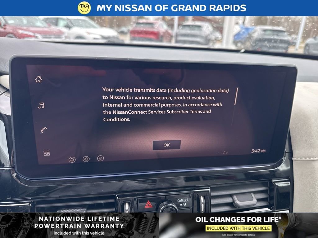 New 2026 Nissan Pathfinder SL image 25