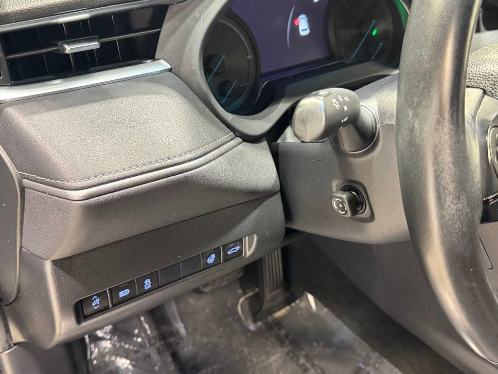 Used 2021 Toyota Venza XLE w/ Softex Package image 15