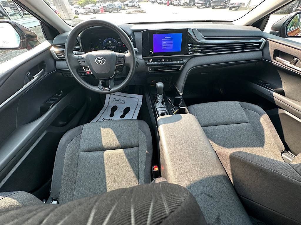 Certified 2025 Toyota Camry LE FWD image 17