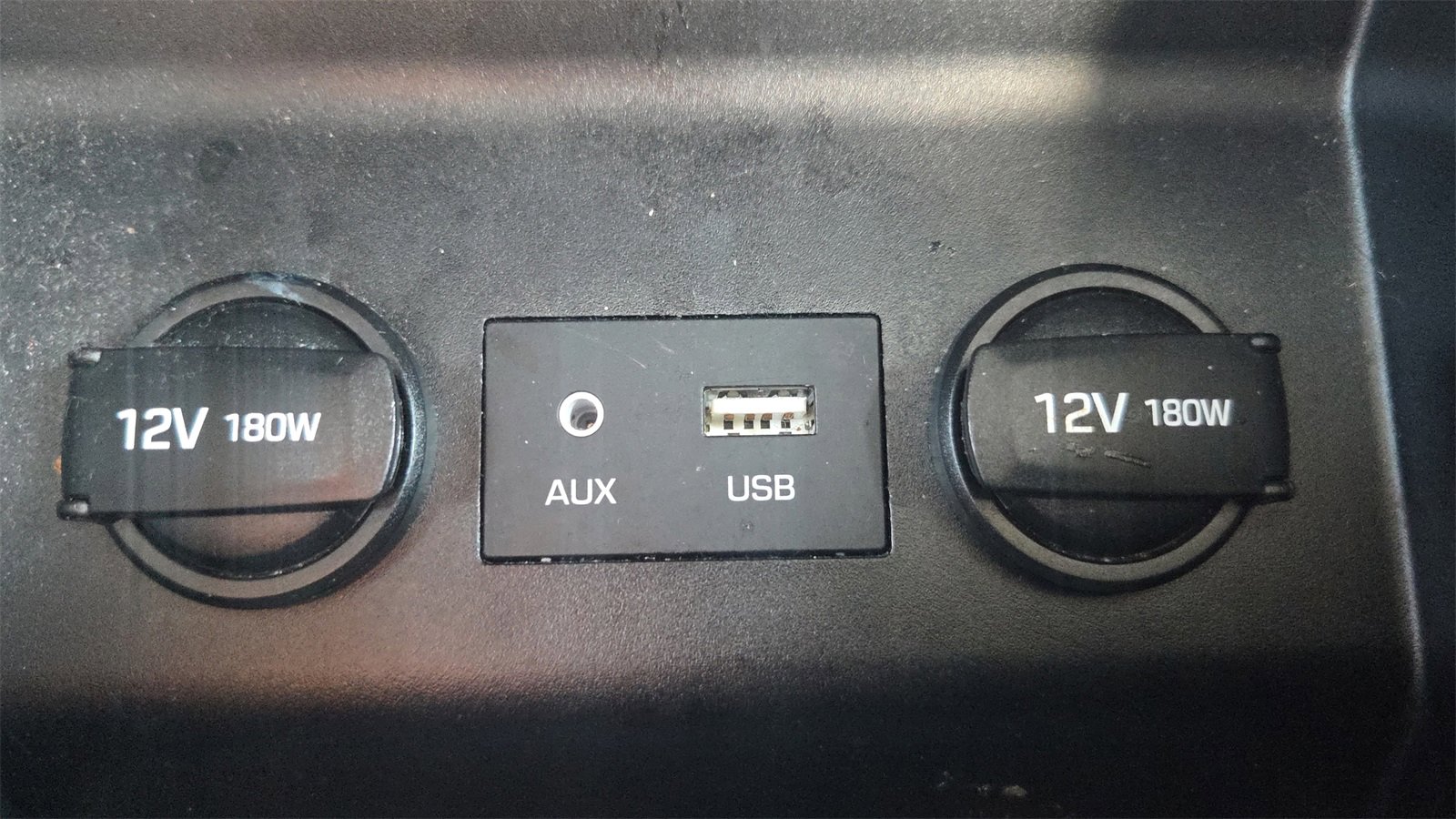 Used 2019 Hyundai Elantra SE image 28