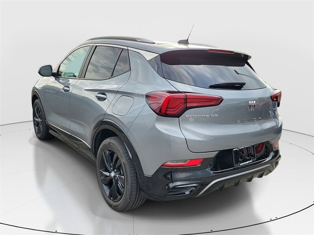Used 2024 Buick Encore GX Sport Touring image 3