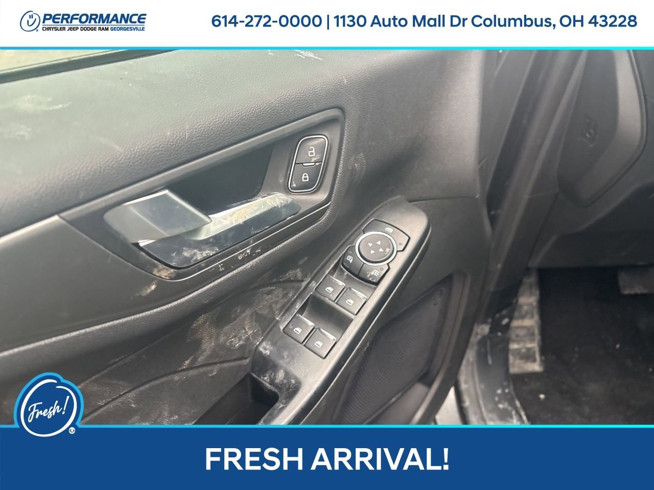 Used 2024 Ford Escape SE image 17