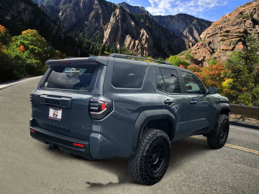 Used 2025 Toyota 4Runner SR5 AWD/4WD image 3