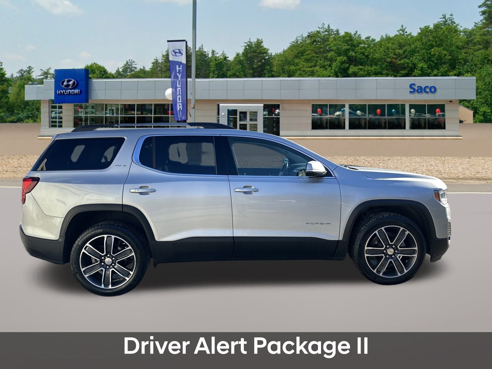 Used 2020 GMC Acadia SLT w/ Driver Alert Package II image 6