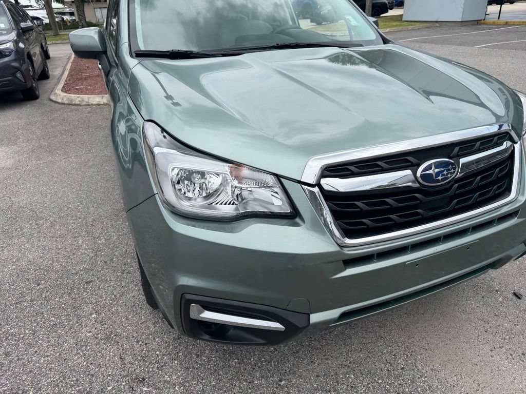 Used 2018 Subaru Forester 2.5i Premium w/ All-Weather Package AWD/4WD image 14