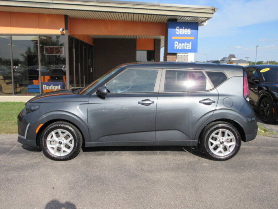 Used 2024 Kia Soul LX w/ Option Group 015 image 2