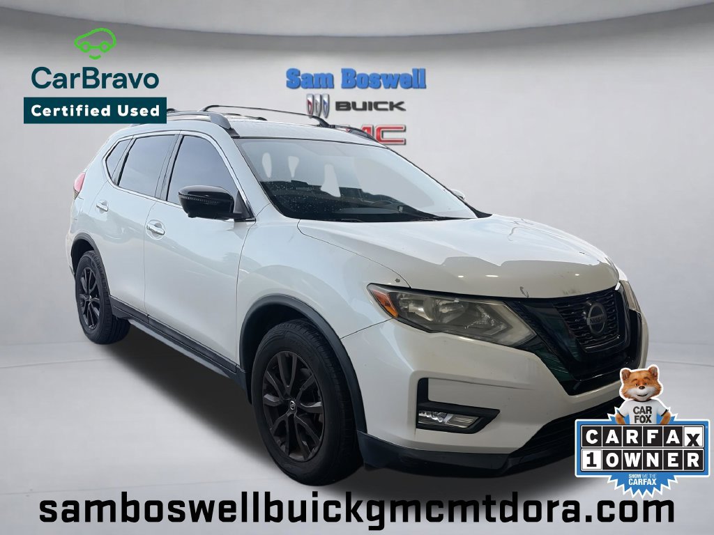 Used 2018 Nissan Rogue SV w/ Premium Package FWD image 1