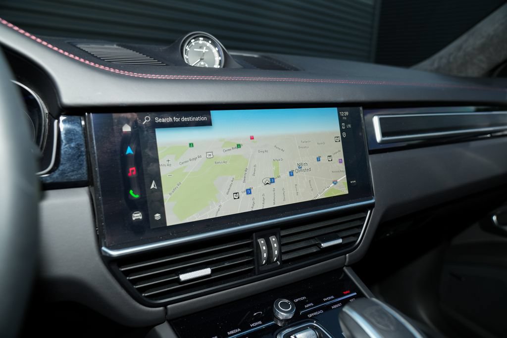 Certified 2023 Porsche Cayenne GTS AWD/4WD image 25