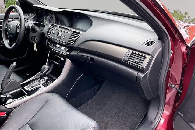 Used 2017 Honda Accord Sport Special Edition image 15