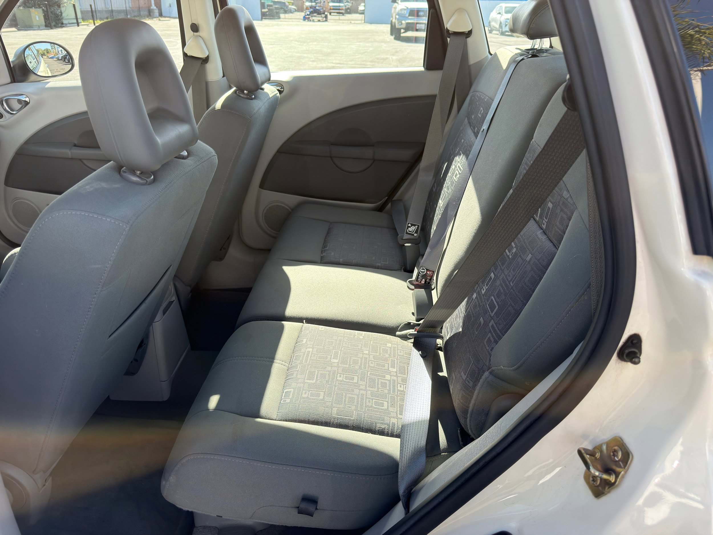 Used 2007 Chrysler PT Cruiser image 16