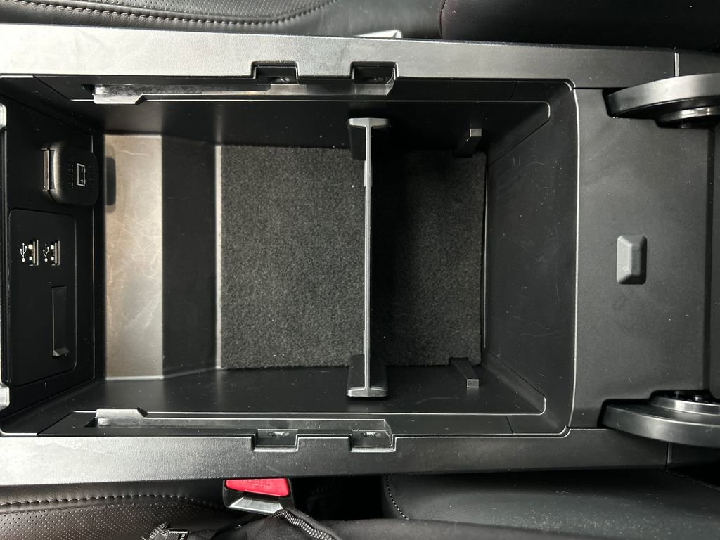 Used 2022 MAZDA MAZDA3 s image 29