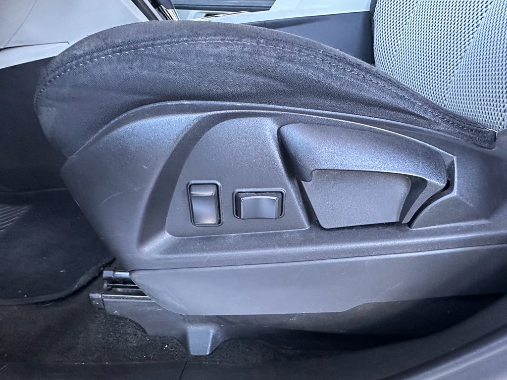 Used 2017 GMC Terrain SLE image 17