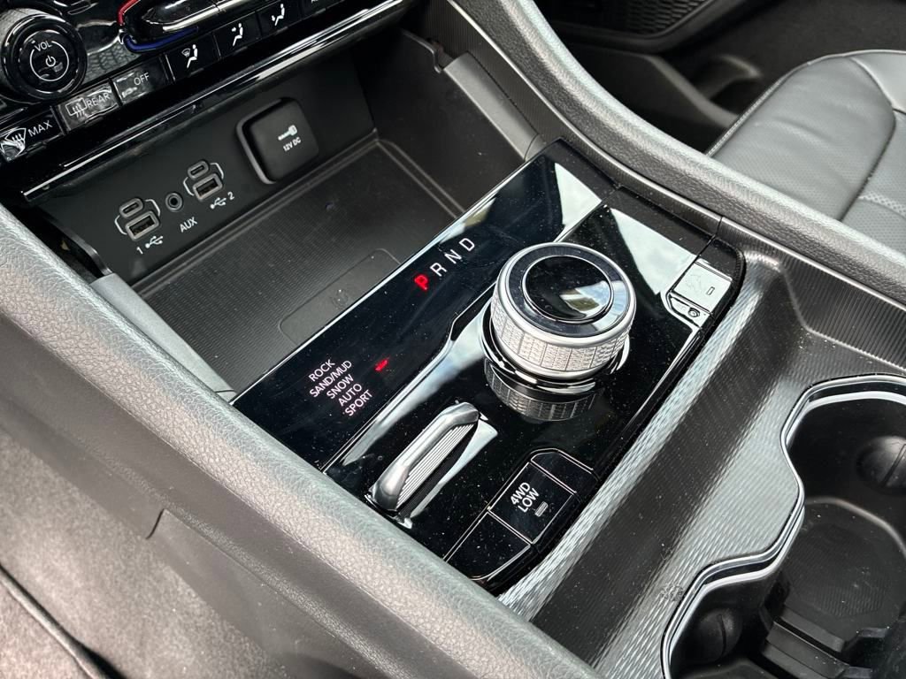 New 2024 Jeep Grand Cherokee Limited 4xe w/ Luxury Tech Group II image 25