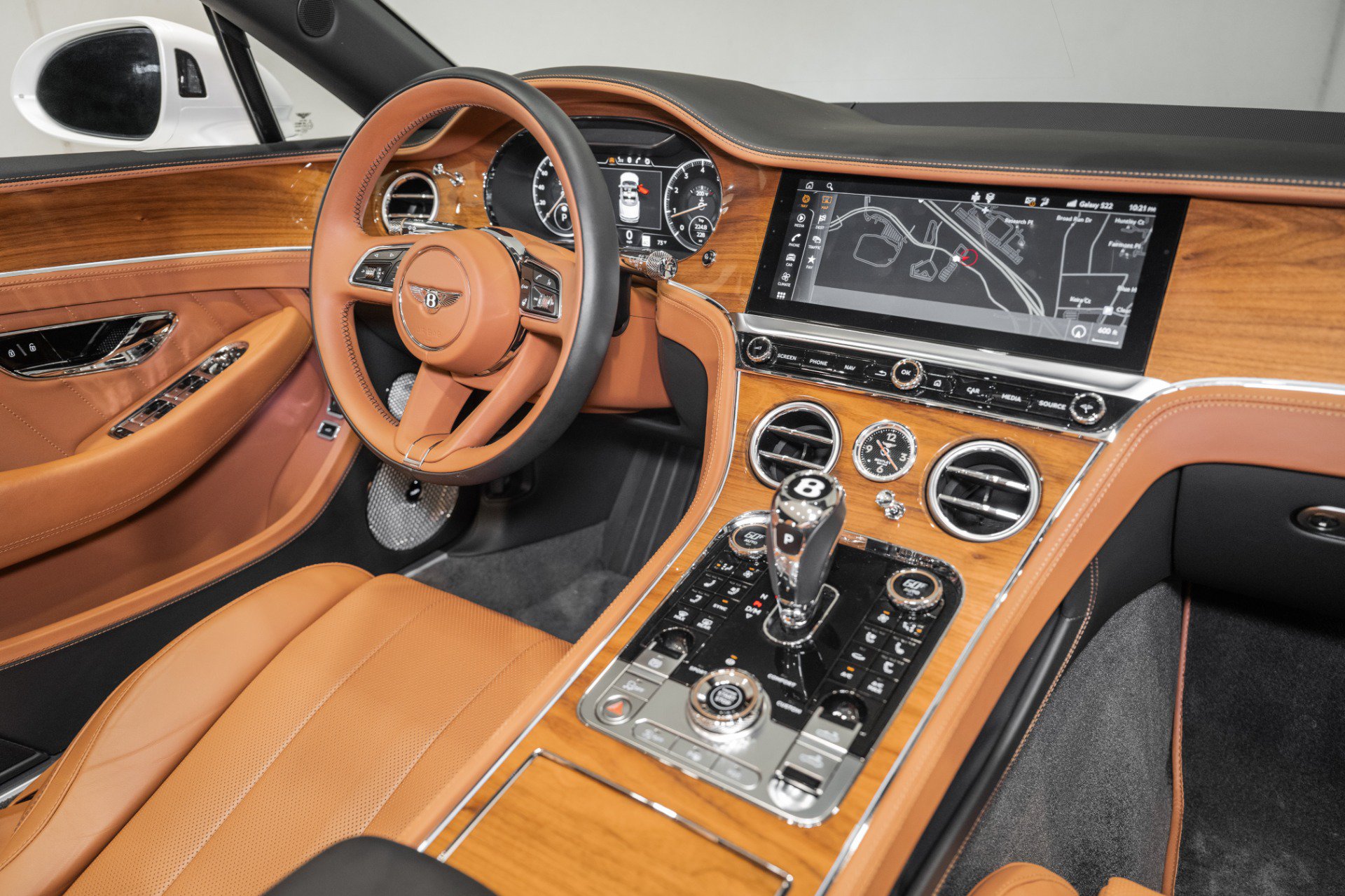 New 2024 Bentley Continental GT V8 AWD/4WD image 25