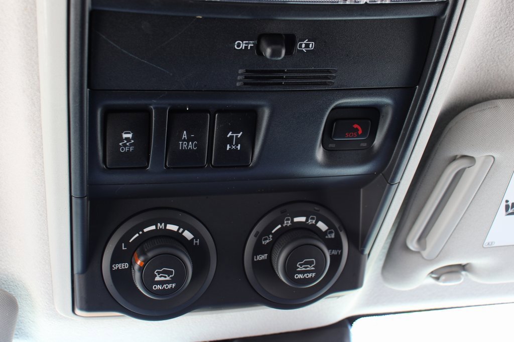 Used 2020 Toyota 4Runner TRD Off-Road Premium image 26