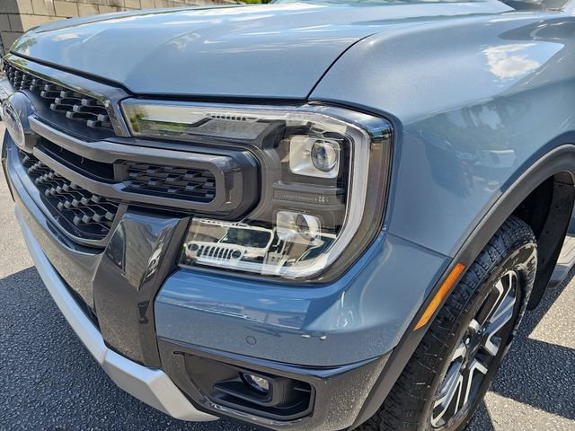 Used 2025 Ford Ranger Lariat w/ FX4 Off-Road Package image 32