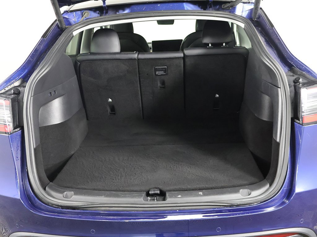 Used 2021 Tesla Model Y Long Range image 17