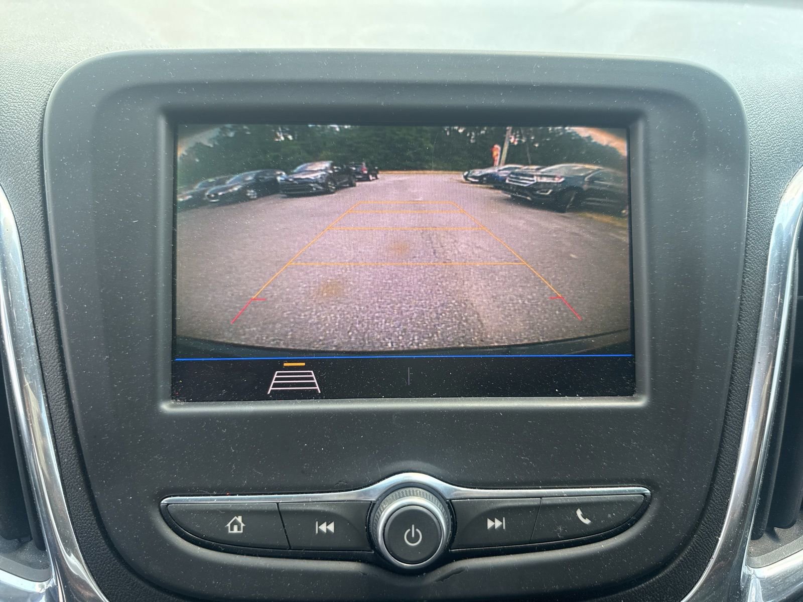 Used 2020 Chevrolet Equinox LT w/ Midnight Edition FWD image 21