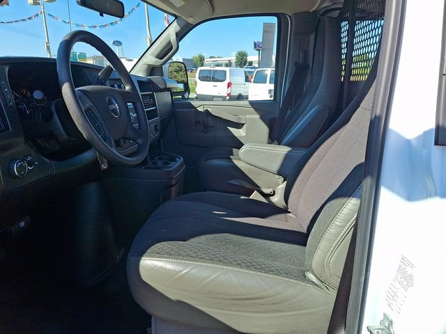 Used 2025 GMC Savana 2500 w/ Driver Convenience Package RWD image 13