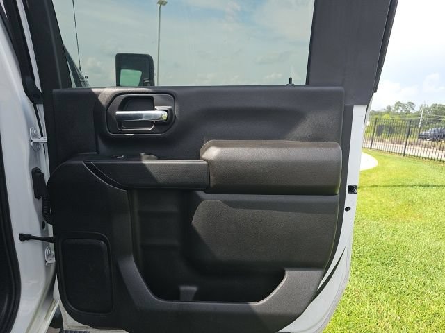 Used 2024 Chevrolet Silverado 2500 Custom w/ Custom Value Package AWD/4WD image 18