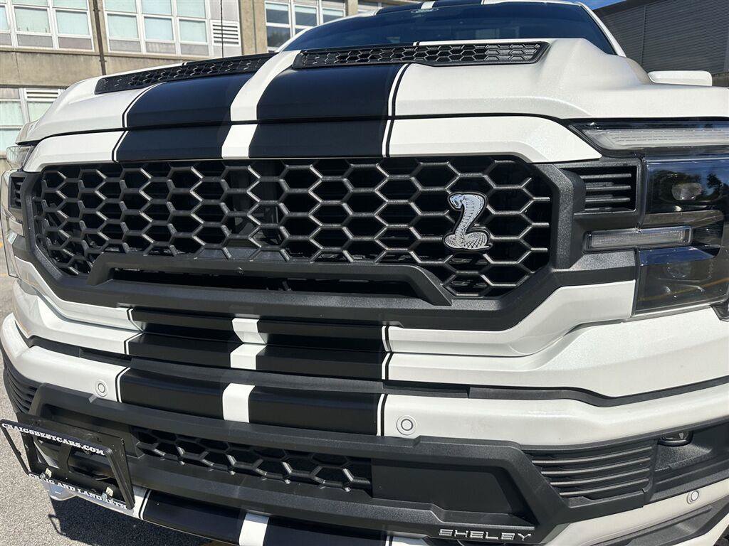 Used 2025 Ford F150 Lariat w/ Equipment Group 502A High AWD/4WD image 9