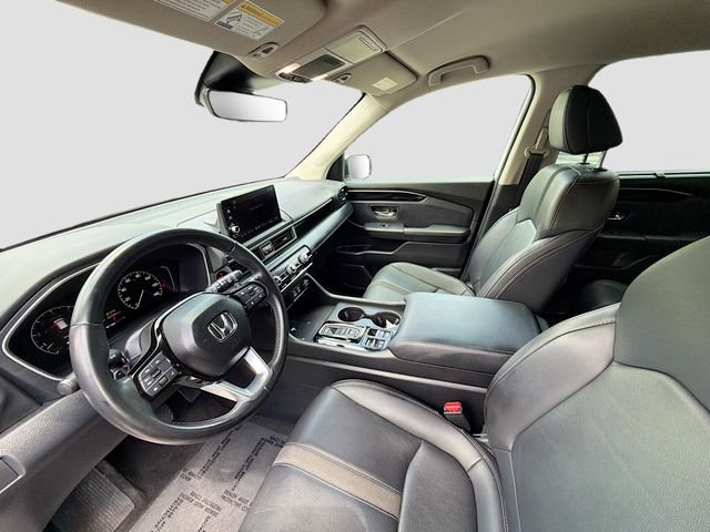 Used 2025 Honda Pilot EX-L image 19