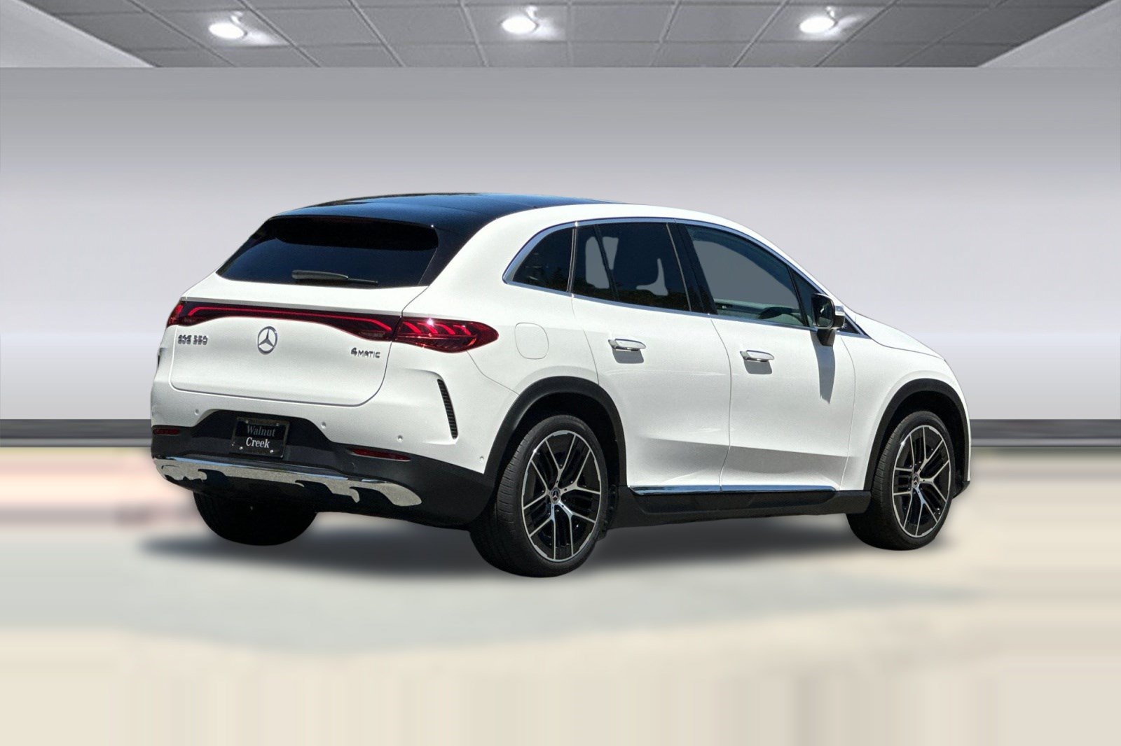 Used 2026 Mercedes-Benz EQE 320 4MATIC SUV image 8