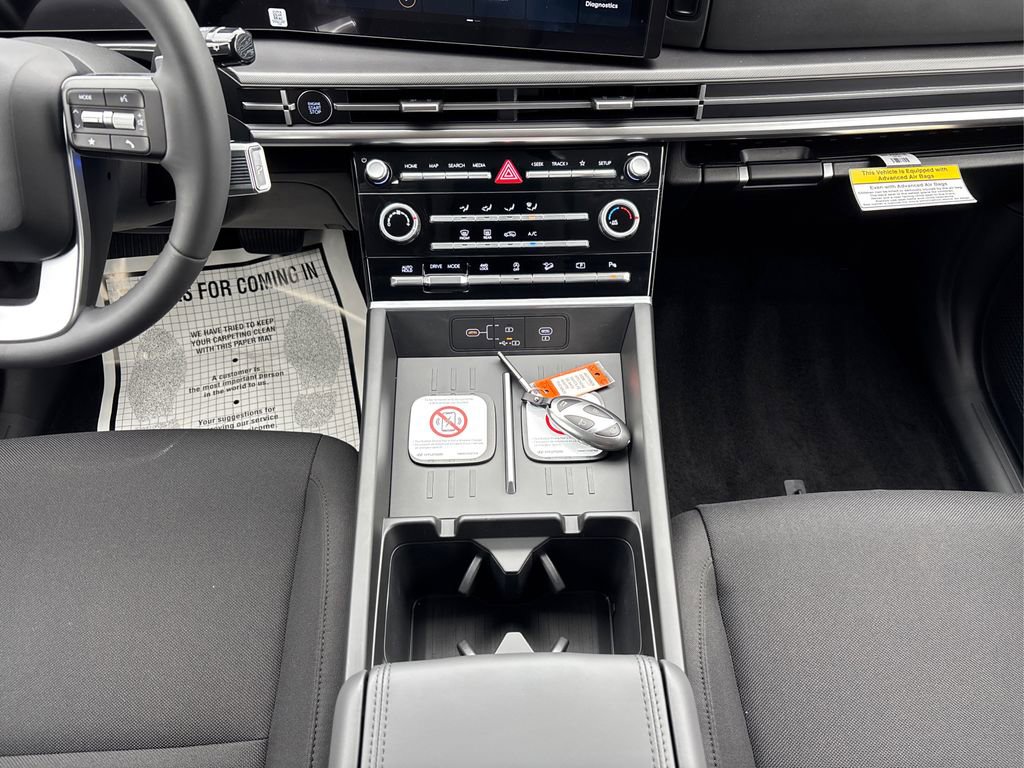 New 2026 Hyundai Santa Fe SE image 11