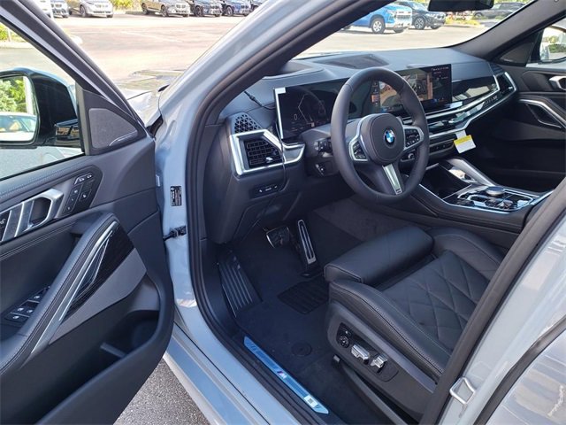 New 2026 BMW X6 xDrive40i w/ Climate Comfort Package image 9