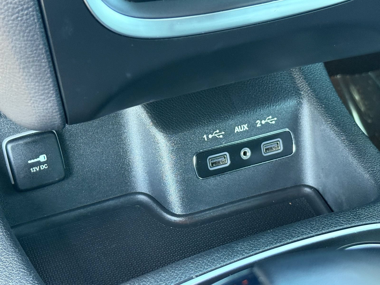 Used 2020 Dodge Durango SXT RWD image 24