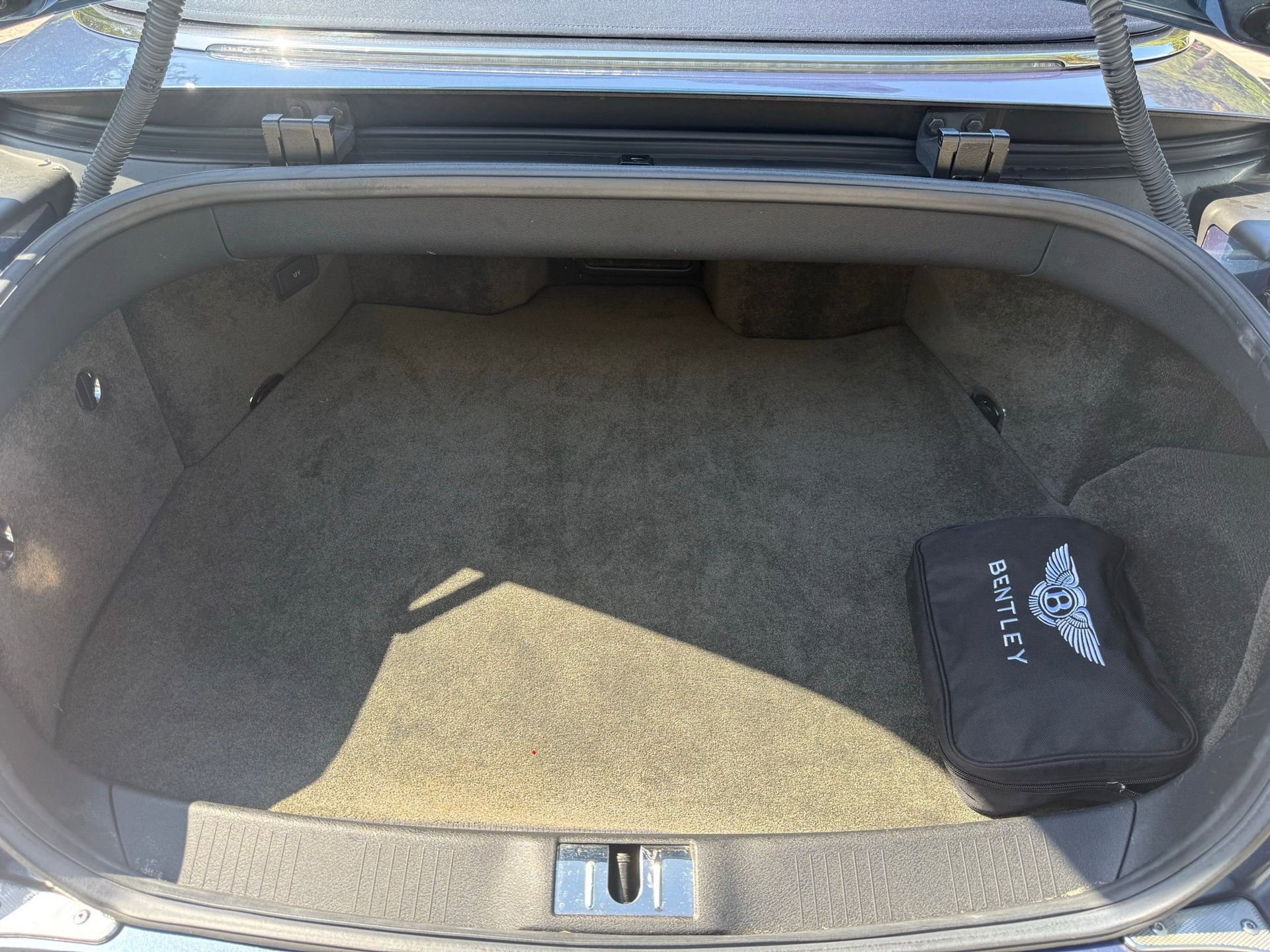 Used 2015 Bentley Continental GT V8 S image 27