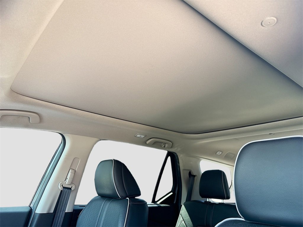 Used 2024 Honda Pilot Elite image 23