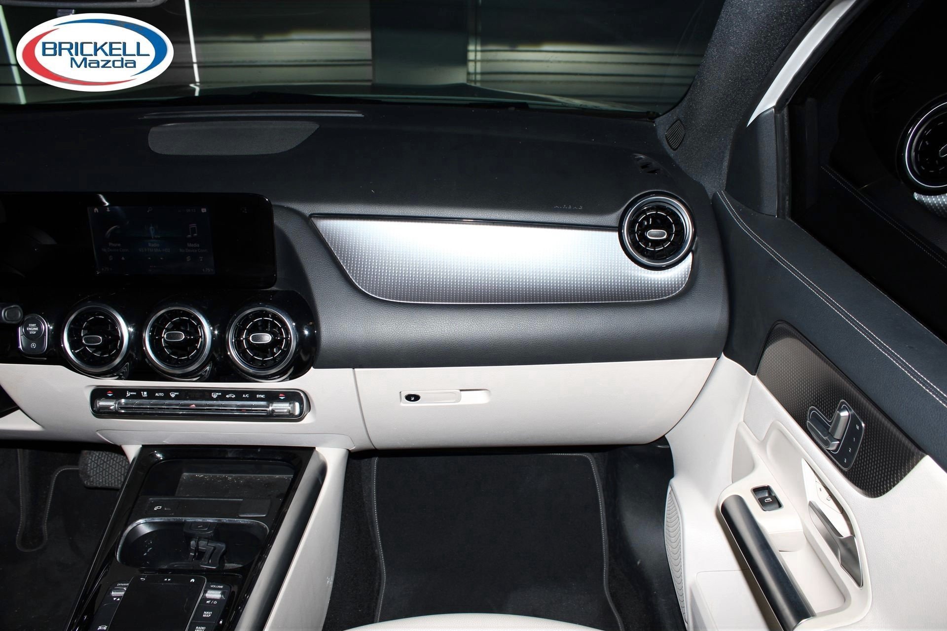 Used 2021 Mercedes-Benz GLA 250 image 17