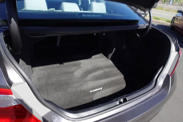 Certified 2017 Toyota Camry LE image 25