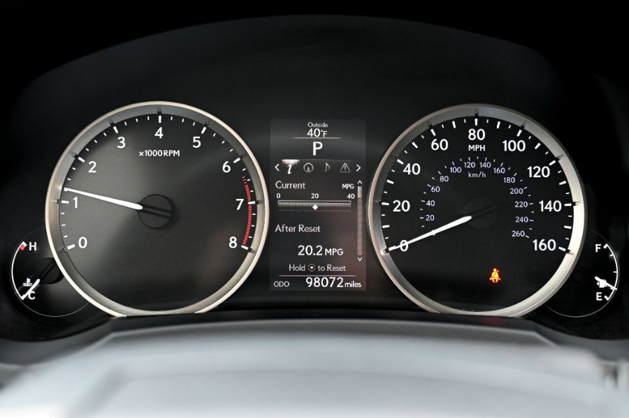 Used 2016 Lexus IS 300 4dr Sdn AWD w/ Navigation System Package image 18