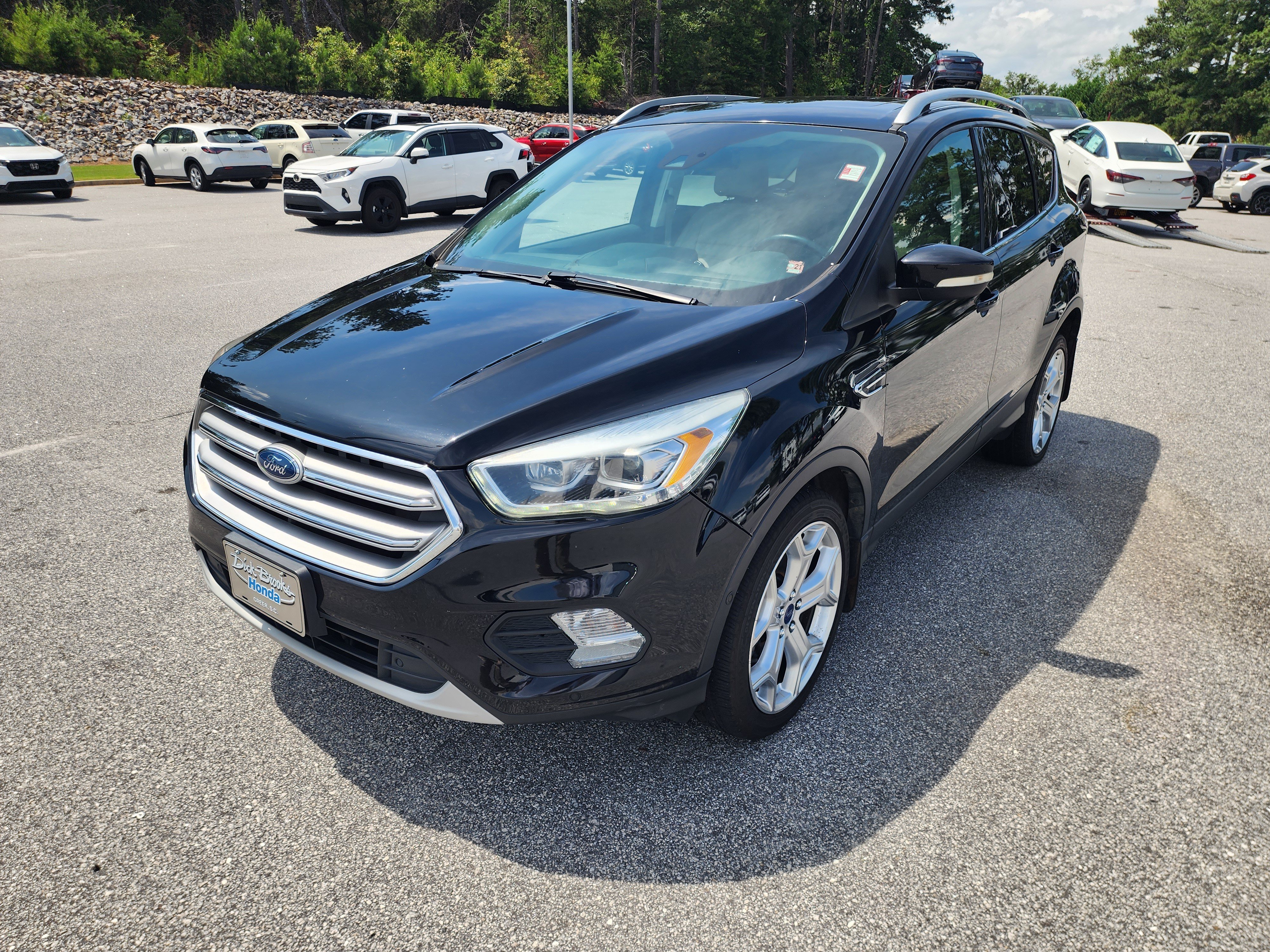 Used 2017 Ford Escape Titanium w/ Equipment Group 301A AWD/4WD image 8