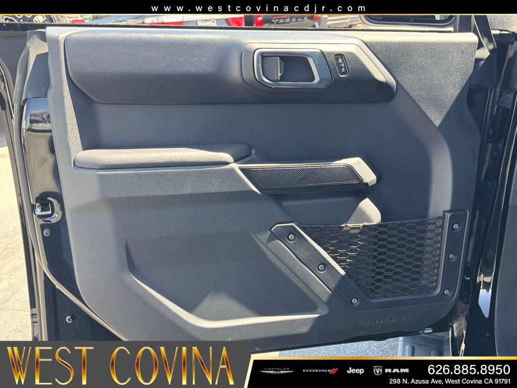 Used 2025 Ford Bronco Outer Banks AWD/4WD image 19