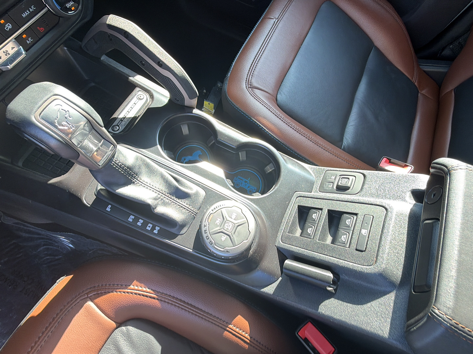 Used 2024 Ford Bronco Outer Banks AWD/4WD image 25