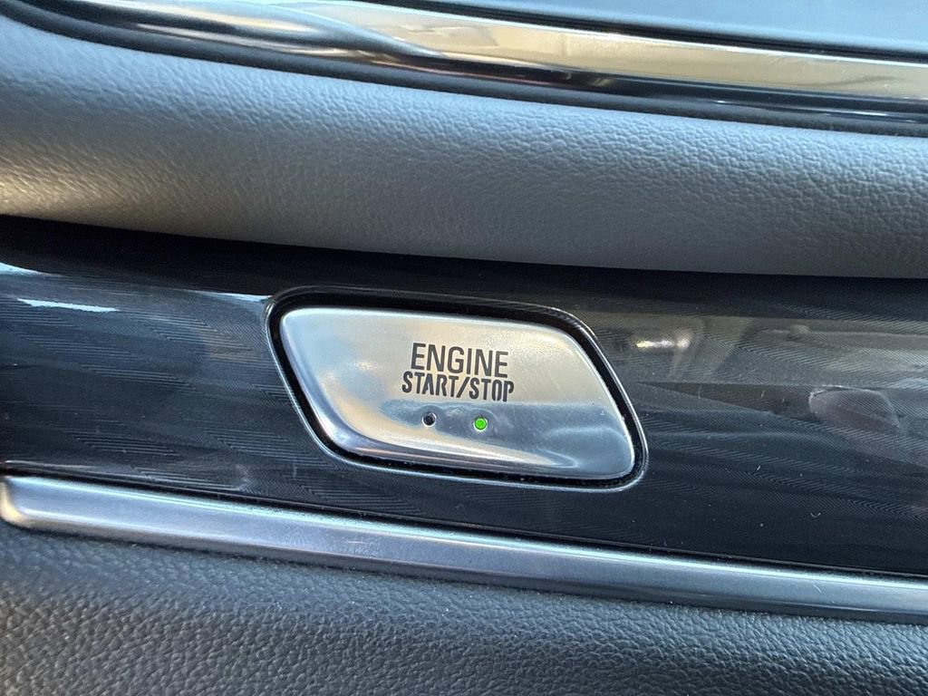 Used 2021 Buick Enclave Essence w/ Sport Touring Edition image 29
