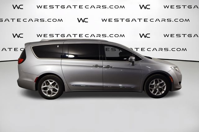 Used 2019 Chrysler Pacifica Touring-L Plus w/ Advanced Safetytec Group FWD image 49